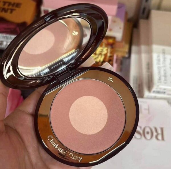 High end makeup pallet - Image 4