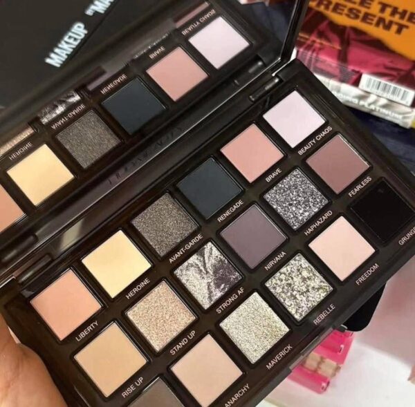 High end makeup pallet - Image 2