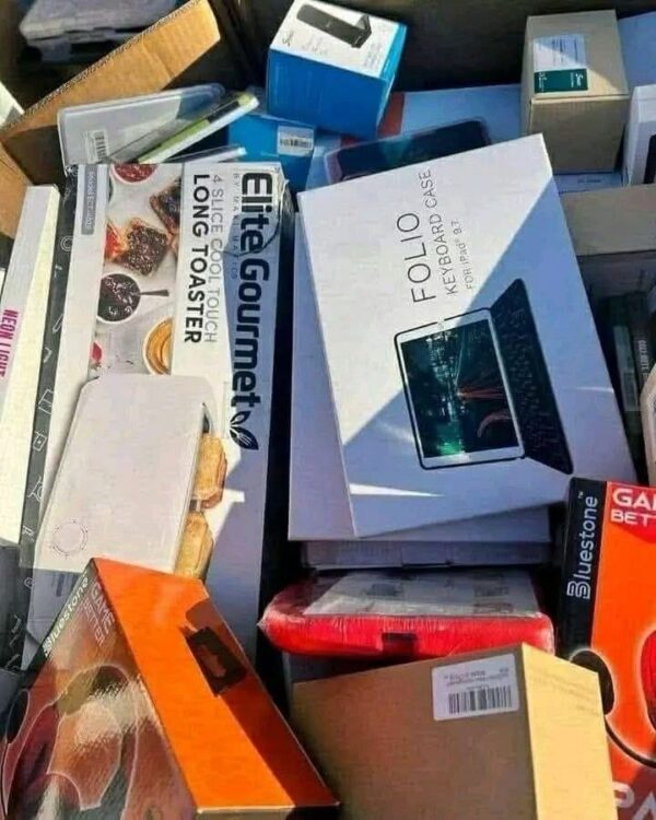 Mixed electronics - Image 3