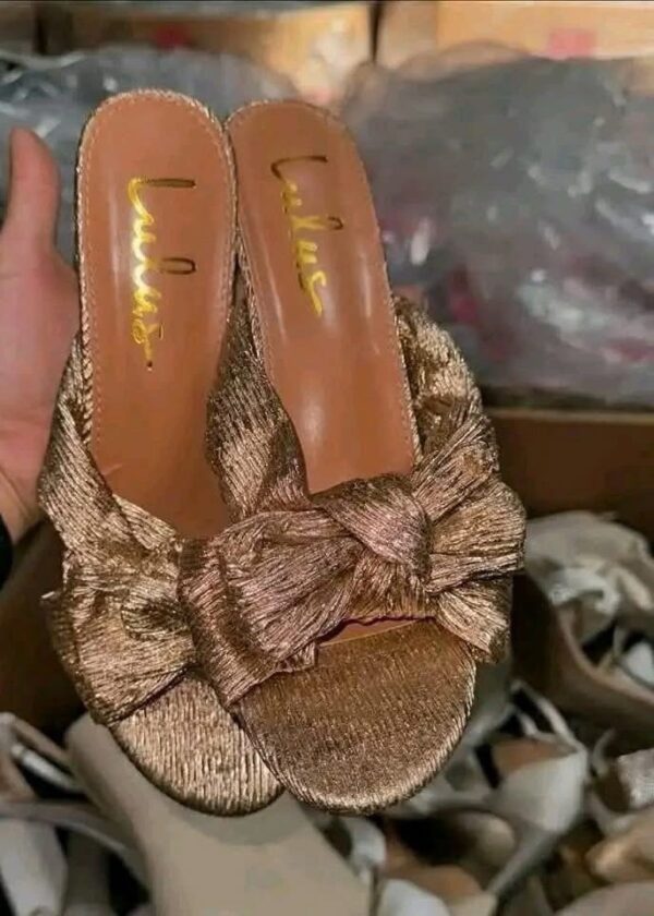 Women shoe - Image 2