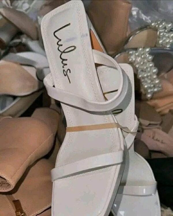 Women shoe - Image 3