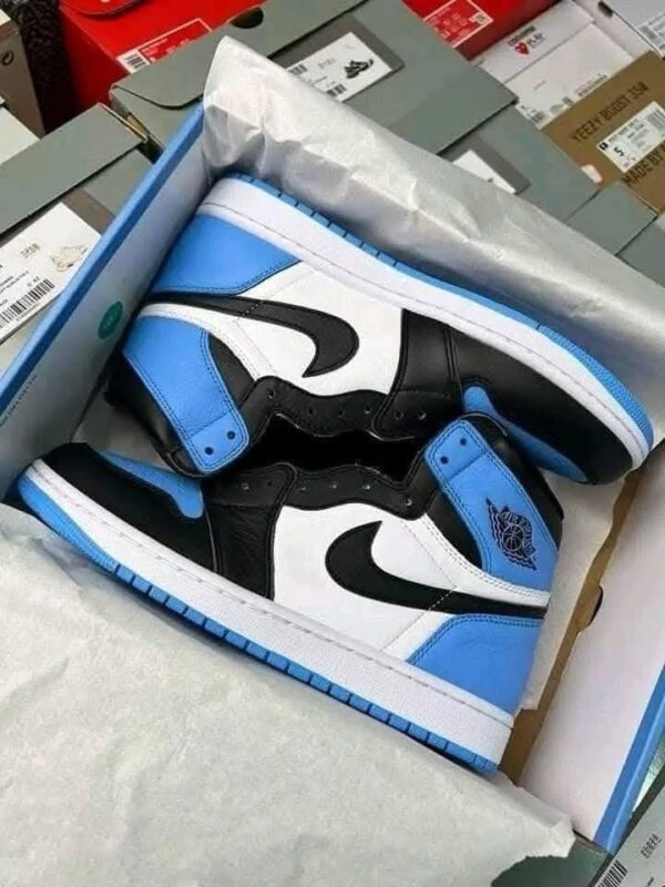 Branded shoes - Image 8