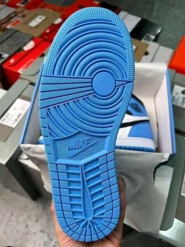 Branded shoes - Image 7