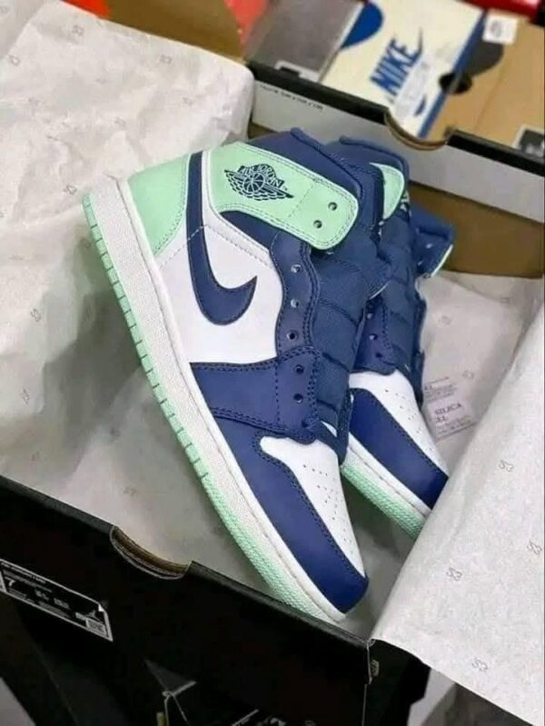 Branded shoes - Image 2