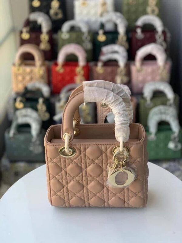 Female handbag - Image 3