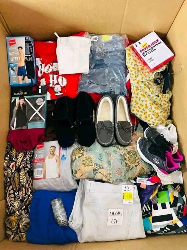 Mixed clothes and shoes - Image 8