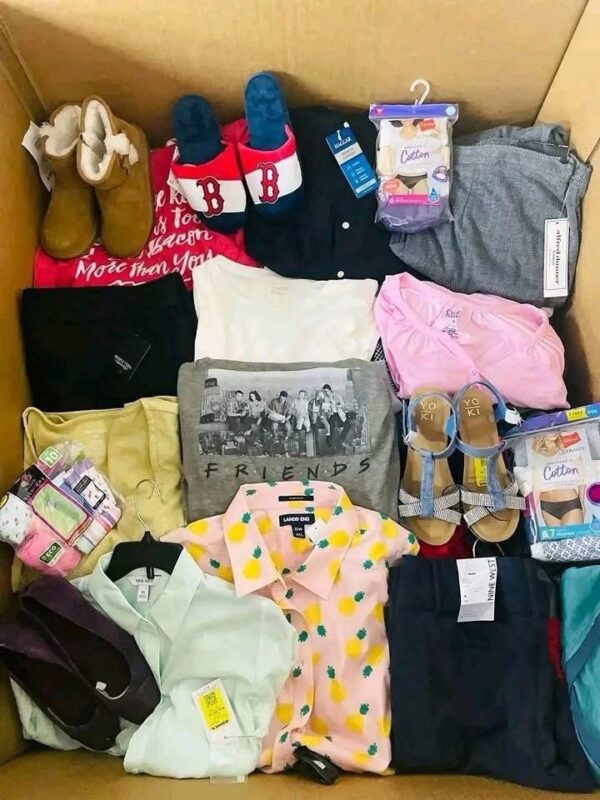 Mixed clothes and shoes - Image 5