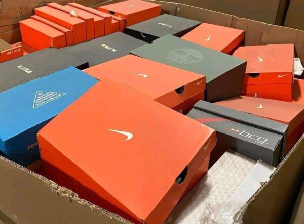 Mix pallets of Nike, Jordan,sneakers and dunks shoes - Image 6