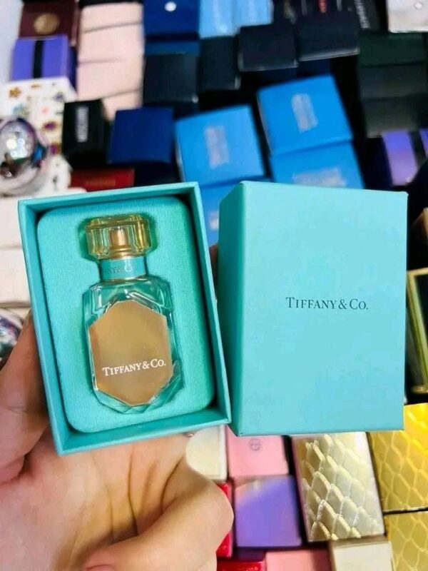 Perfume - Image 7