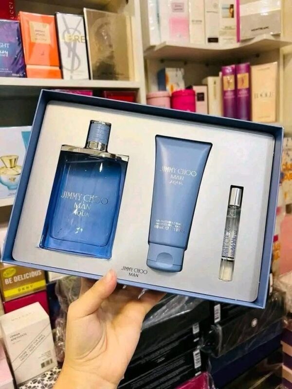Perfume - Image 17