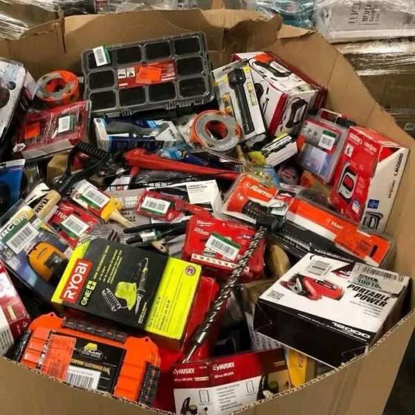 Home Depot hardware and pieces Pallets with Truckloads Available. - Image 6