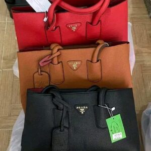 Woman handbags