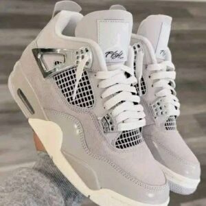 Mixed sneakers