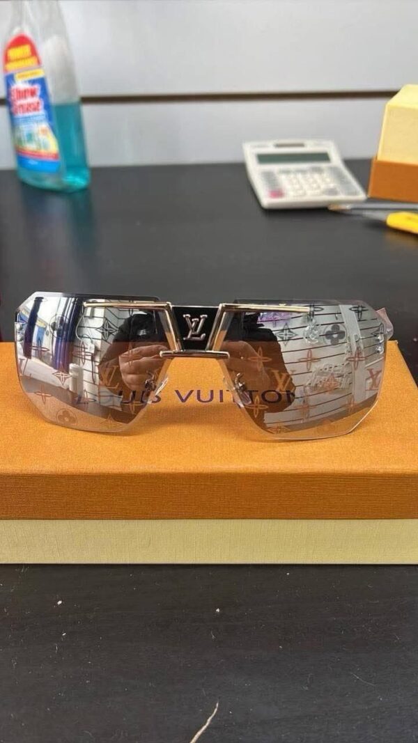 Glasses - Image 8