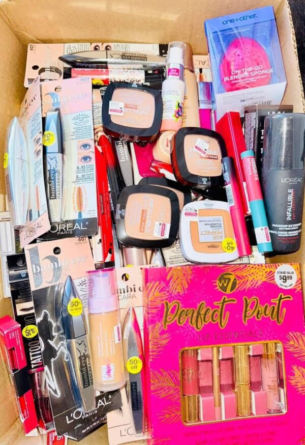 Makeup - Image 5