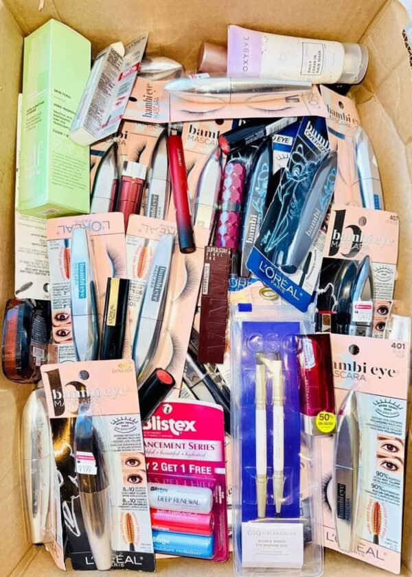 Makeup - Image 2
