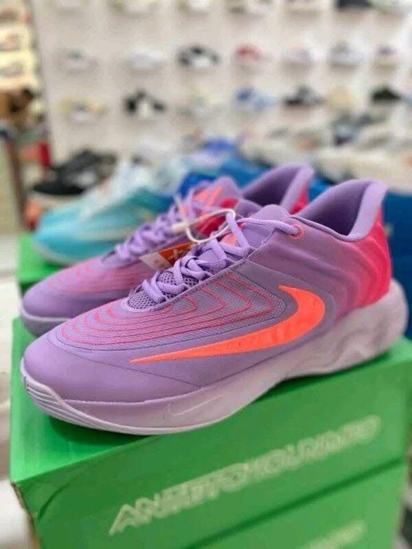Nike trainers - Image 4