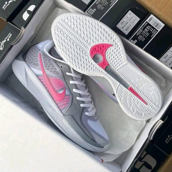 Nike trainers - Image 2