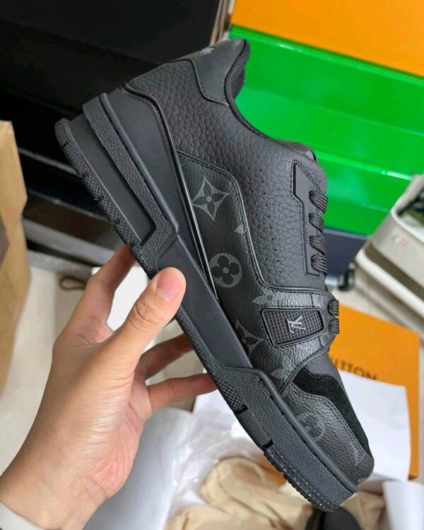 Louis Vuitton - Image 6