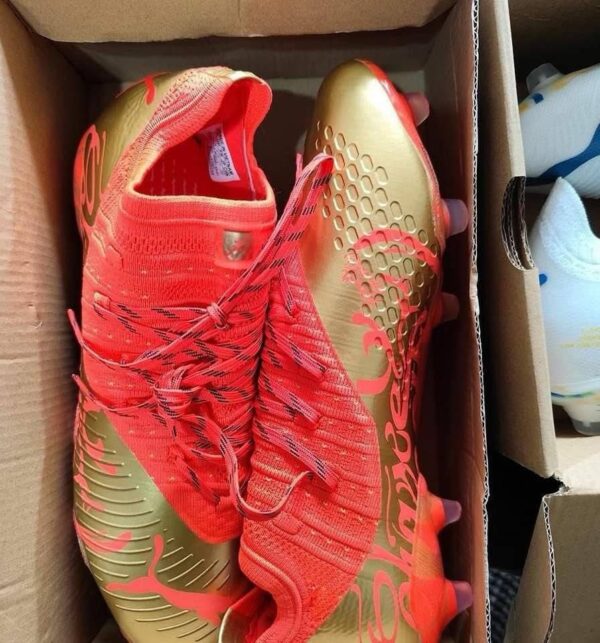 Soccers cleat - Image 4