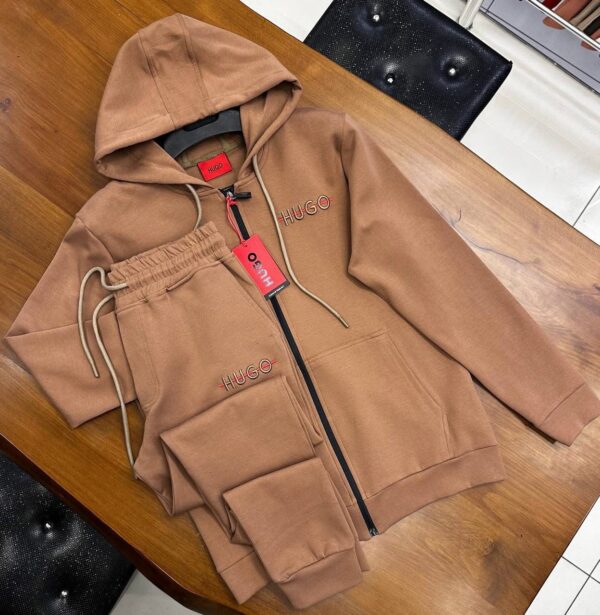 Tracksuits - Image 23