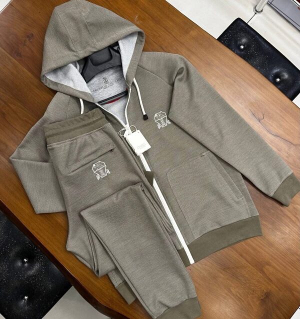 Tracksuits - Image 20