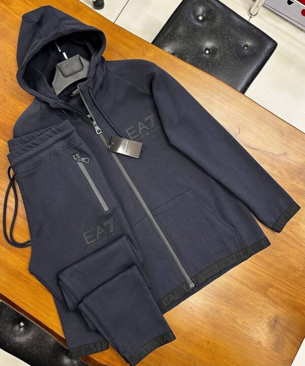 Tracksuits - Image 8