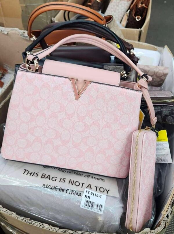 Female handbags - Image 8