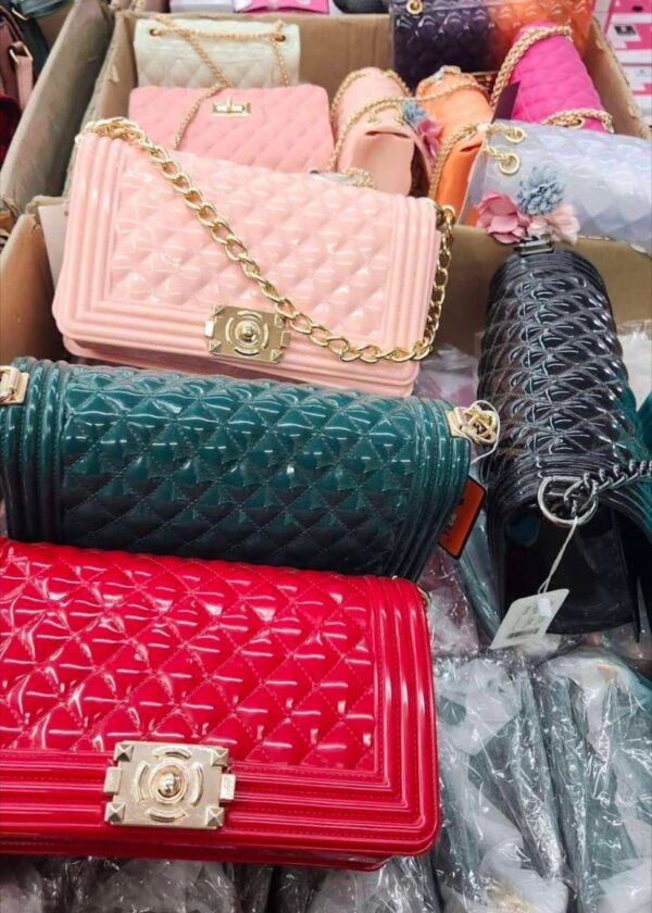 Female handbags - Image 2