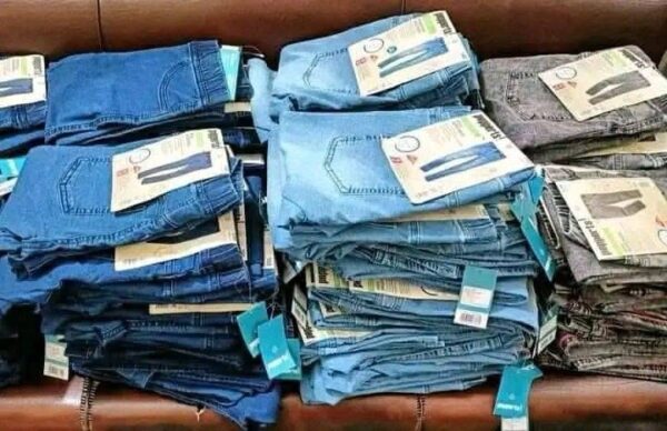 Jeans - Image 2