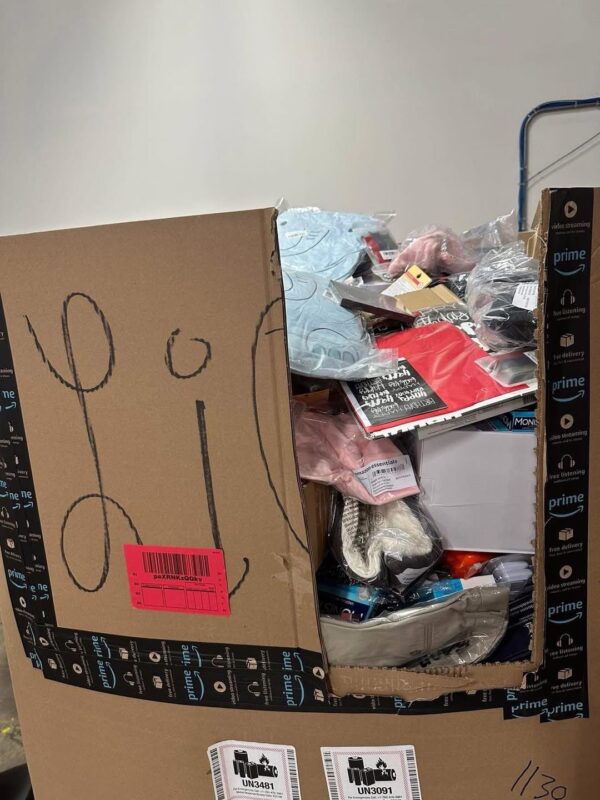 7 ft Amazon FC load - Image 18