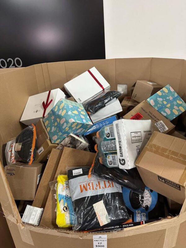 7 ft Amazon FC load - Image 14