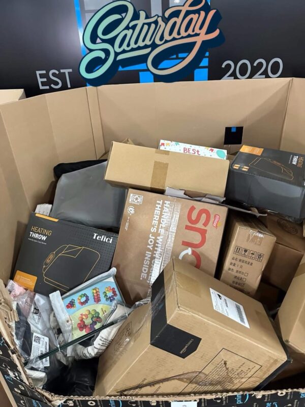 7 ft Amazon FC load - Image 13