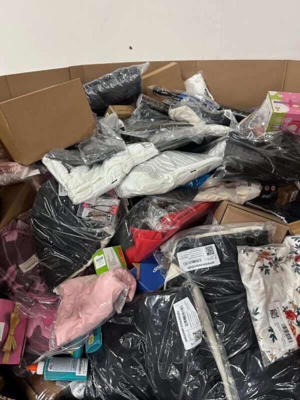 7 ft Amazon FC load - Image 11