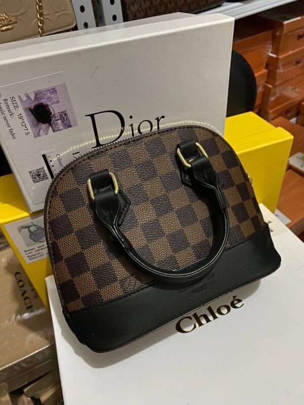 Female hand bag - Image 10
