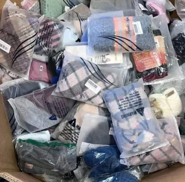 Mixed clothes - Image 8