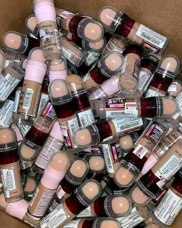 Makeup - Image 7