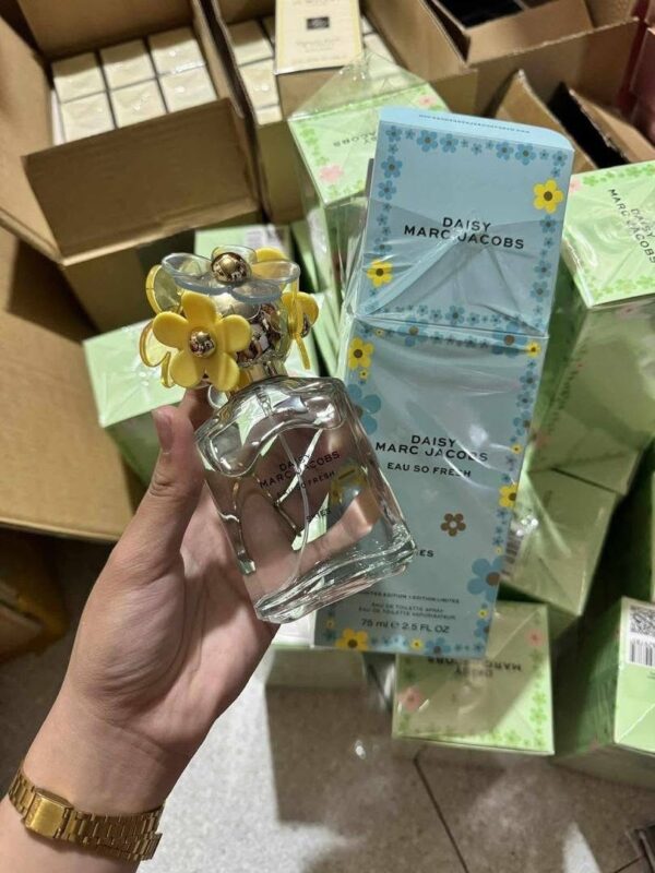 Perfume - Image 8