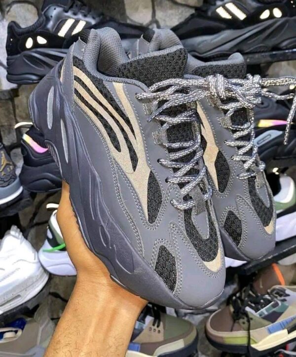Mixed shoes - Image 2