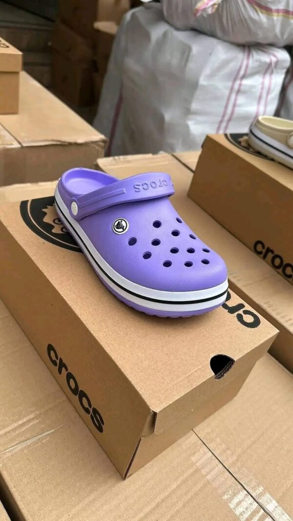 Crocs. - Image 3