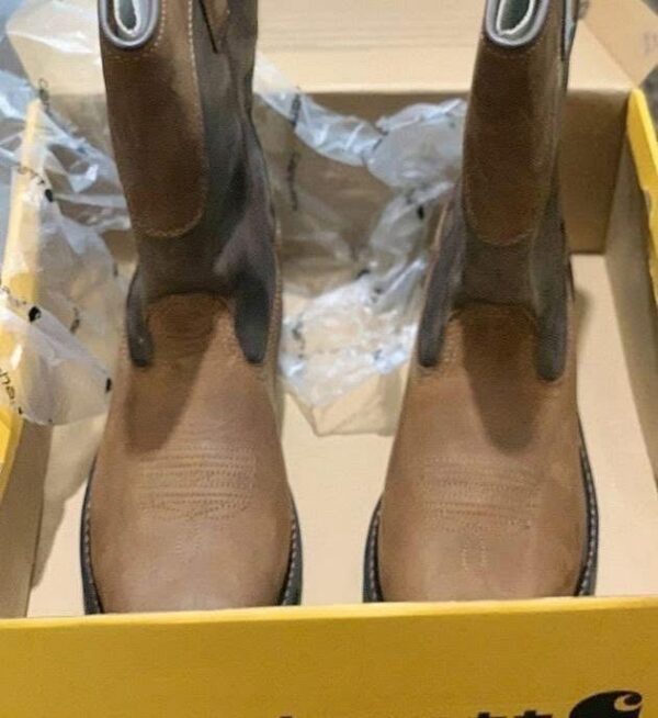 Carhartt boots - Image 2