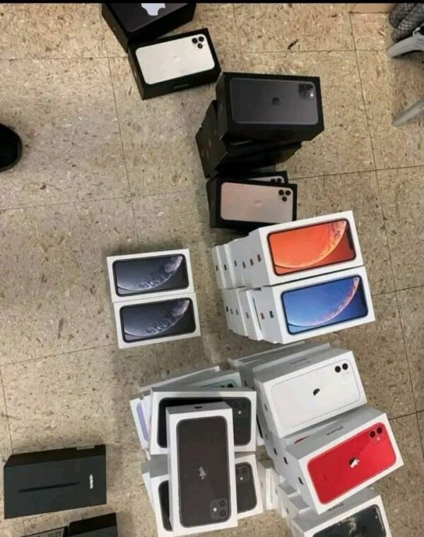 iPhone mixed - Image 4